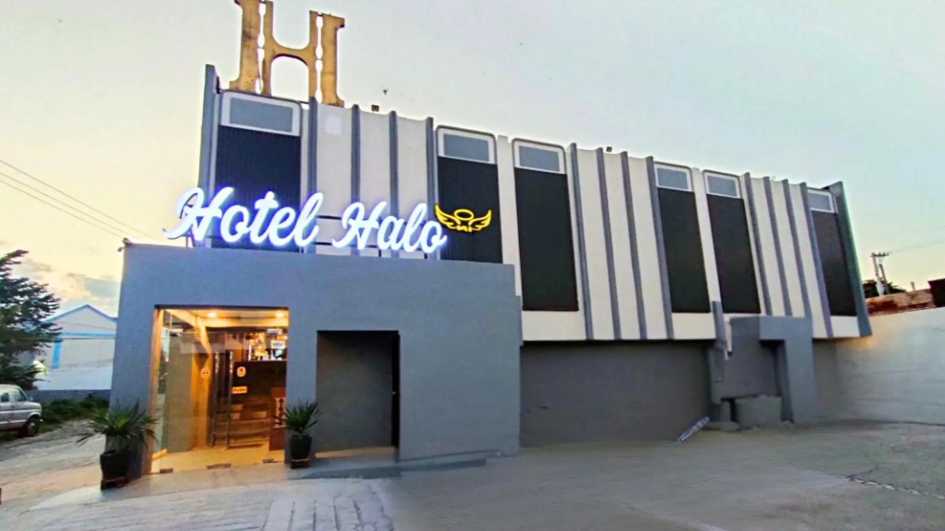 ***  Hotel Halo Angeles City Philippines